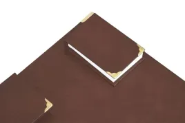 podklad-na-biurko-z-wyposazeniem-70x50-cm-brazowy