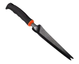 wycinak-ogrodowy-do-usuwania-chwastow-przydatny