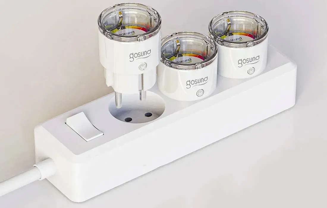 gniazdko-sterowane-wifi-android-ios-tuya-watomierz