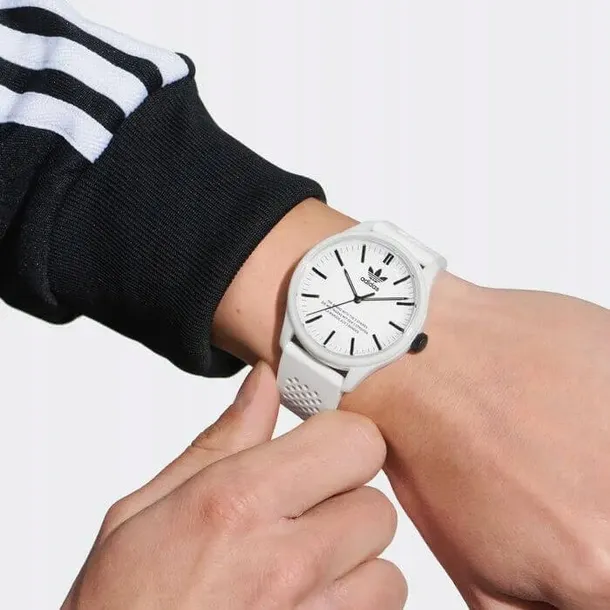 zegarek-adidas-originals-code-one-ceramic-material-koperty-ceramika