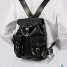 maly-plecak-damski-vintage-skorzany-czarny-z-kieszonkami-belveder-br21