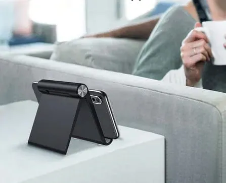 stojak-na-telefon-tablet-plaski-kolor-czarny