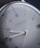 zegarek-junghans-max-bill-mega-solar-radio-controlled-ksztalt-koperty-okragla