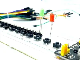 zestaw-prototypowy-plytka-stykowa-mb102-akcesoria