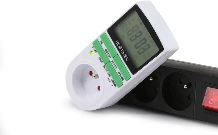 gniazdko-programowalne-czasowe-sterowanie-7-dni-ec-pr07-programator-stan-nowy-kod-producenta-ec-pr07