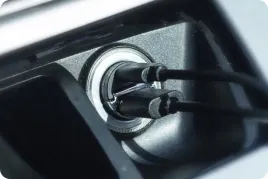 szybka-ladowarka-samochodowa-30w-usb-c-kabel-3w1