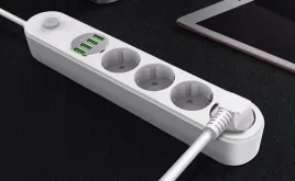 listwa-zasilajaca-4-gniazda-4x-usb-przedluzacz