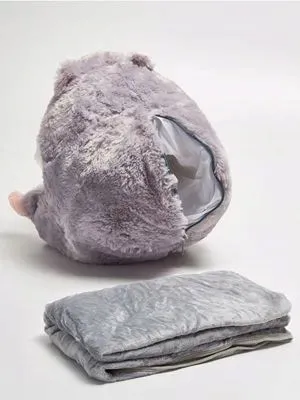 maskotka-kocyk-zestaw-3w1-przytulanka-chomik-prezent-koc-poduszka-wysokosc-produktu-30-cm