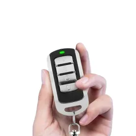 uniwersalny-pilot-samokopiujacy-do-bramy-rolet-alarmu-433-mhz