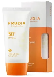 baza-pod-makijaz-z-kremem-ochronnym-spf50-wit-c-i-niacynamid-frudia-2w1