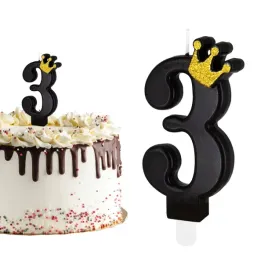swieczka-urodzinowa-na-tort-cyferka-cyfra-3-czarna-ze-zlota-korona-9cm