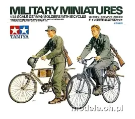 1-35-tamiya-35240-german-soldiers-with-bicycles-2-szt