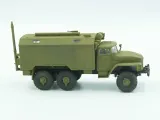 ural-375a-command-vehicle-1-72-marka-icm