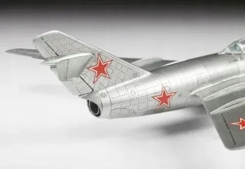 1-72-mig-15-fagot-marka-zvezda