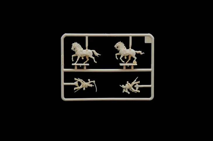 1-72-napoleonic-wars-british-light-cavalry-1815-model-6094