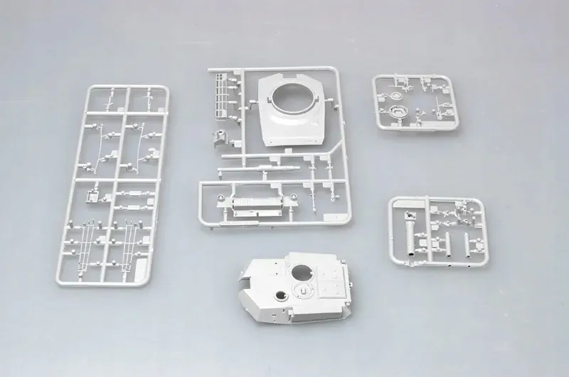 m1a1-abrams-w-mine-roller-set-1-72-marka-trumpeter