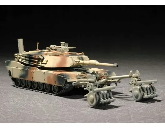 m1a1-abrams-w-mine-roller-set-1-72