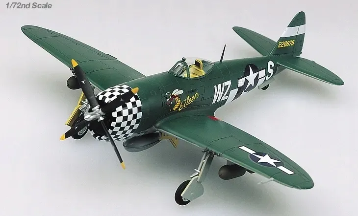 academy-12474-p-47-d-thunderbolt-1-72
