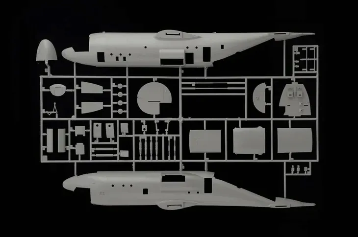 1-72-gunship-lockheed-ac-130h-spectre-waga-z-opakowaniem-0-15-kg