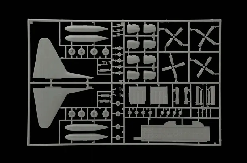 1-72-gunship-lockheed-ac-130h-spectre-marka-italeri