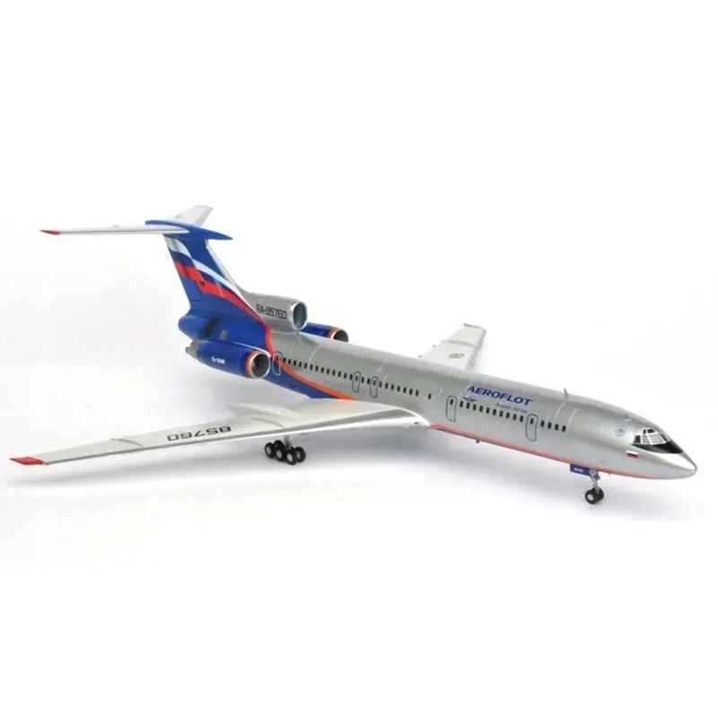 1-144-russian-airliner-tu-154m