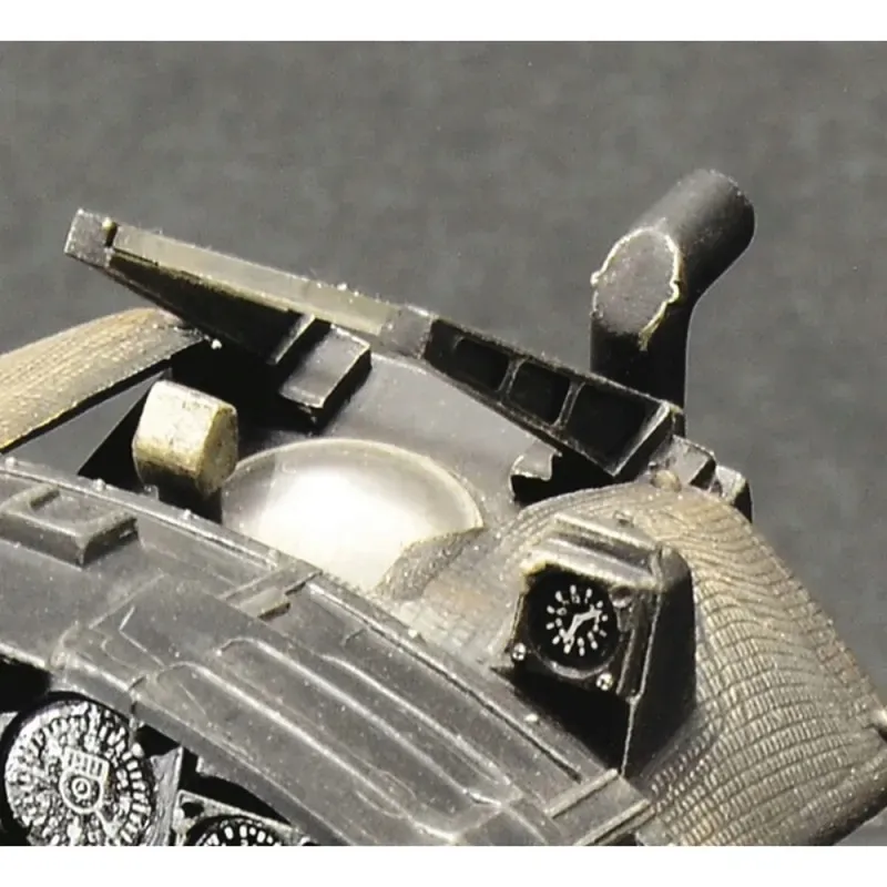 1-12-f-104-g-cockpit-marka-italeri