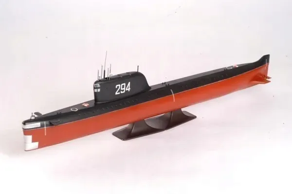 1-350-soviet-nuclear-submarine-k-19
