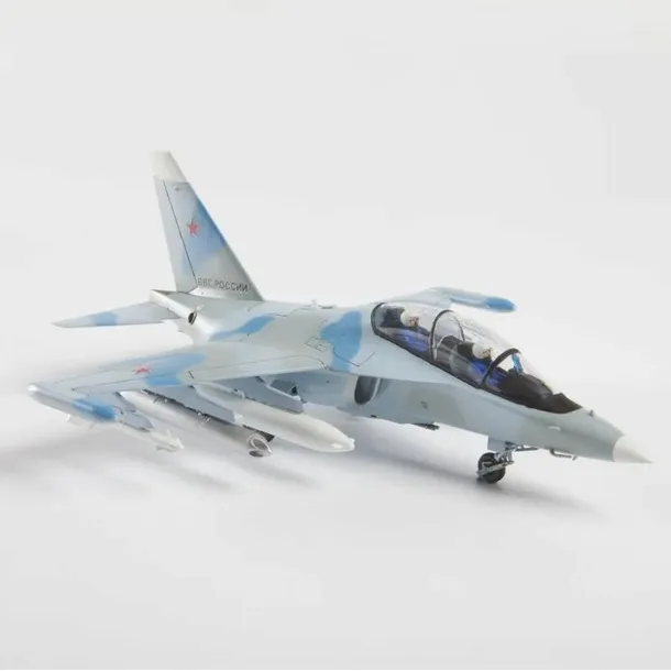 1-72-russian-training-jet-yak-130-model-yakovlev-yak-130