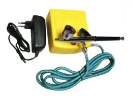 zestaw-do-malowania-cichy-kompresor-aerograf-tg130