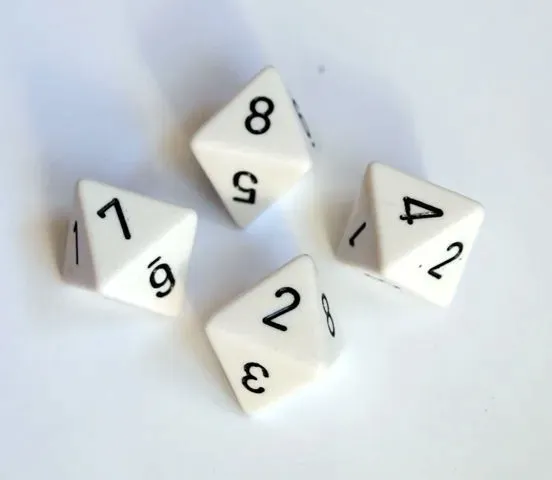 kosc-rpg-k8-kostka-do-gry-biala