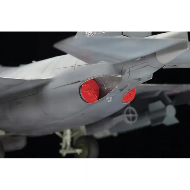1-48-russian-light-bomber-yak-130-mitt-marka-zvezda-okres-po-ii-wojnie-swiatowej