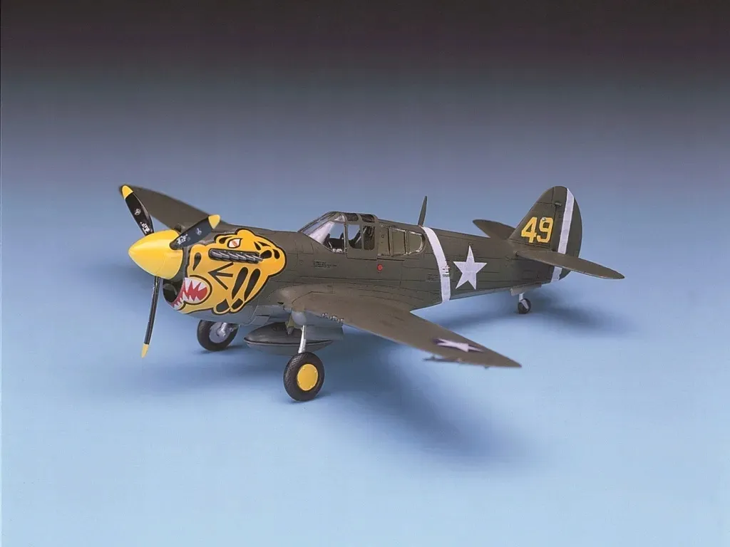 academy-12468-p-40e-warhawk-1-72
