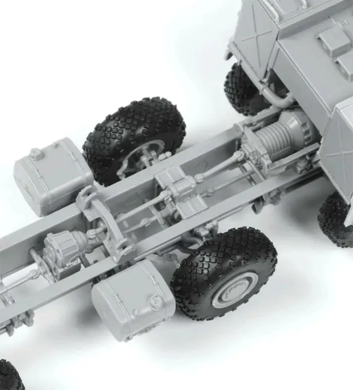 1-72-iskander-m-ss-26-stone-marka-zvezda