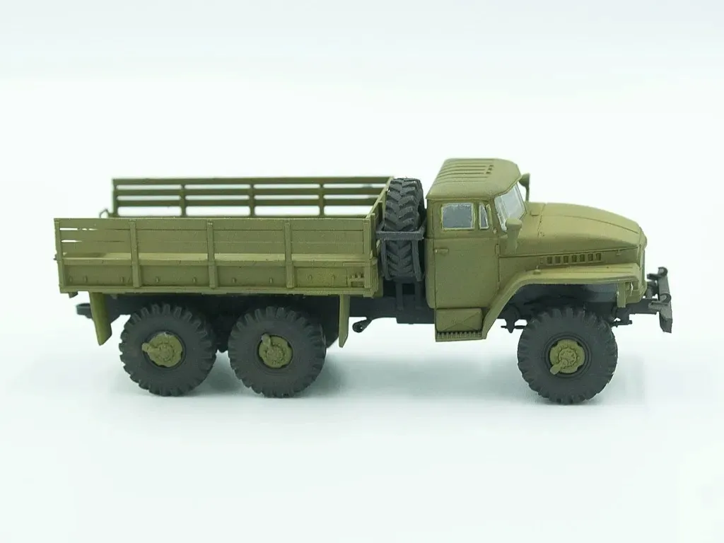 ural-375d-army-truck-1-72