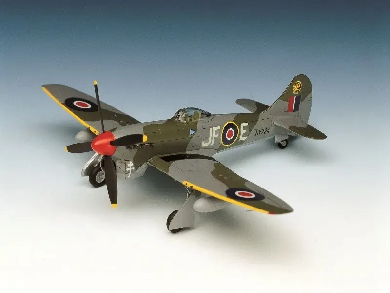 academy-12466-hawker-tempest-v-1-72