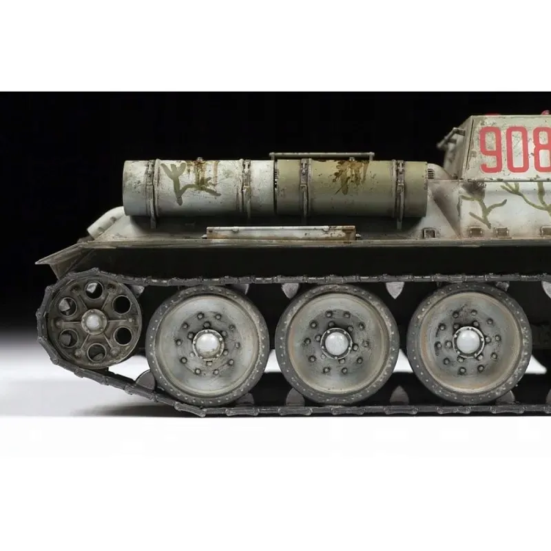 1-35-soviet-tank-destroyer-su-122