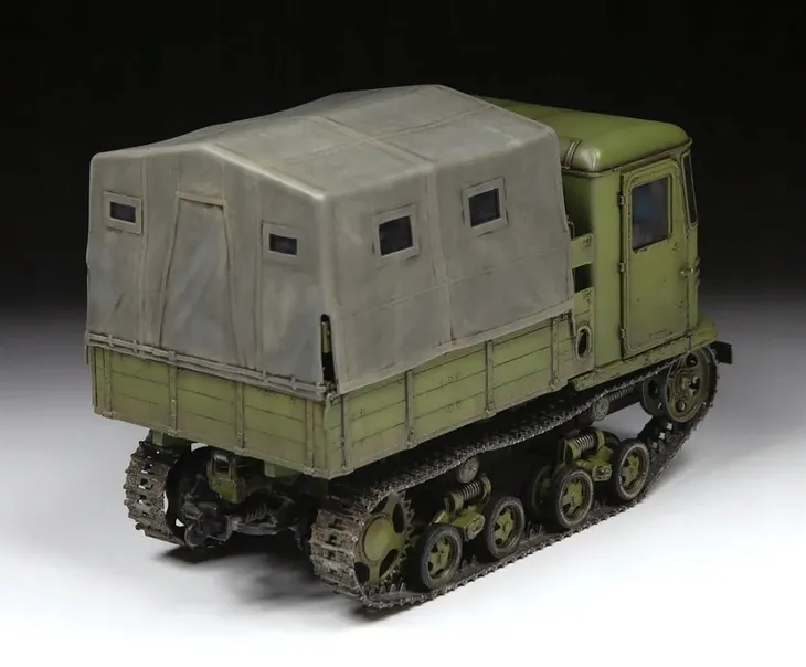 1-35-soviet-artillery-tractor-stz-5-stan-nowy