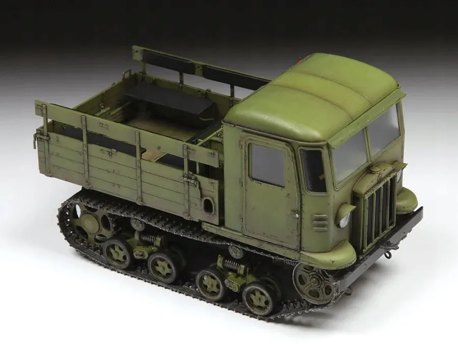 1-35-soviet-artillery-tractor-stz-5-marka-zvezda