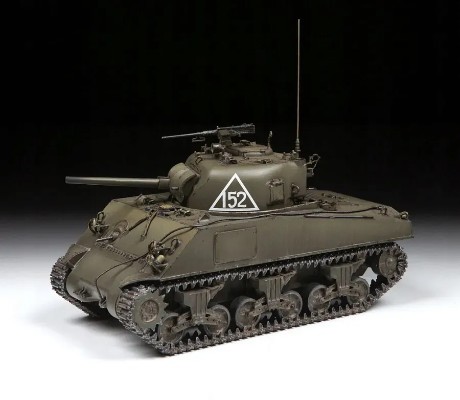 1-35-medium-tank-m4a2-sherman-75mm-marka-zvezda