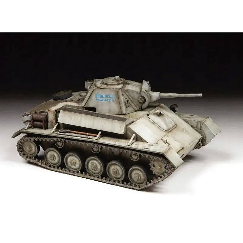 1-35-soviet-light-tank-t-70b
