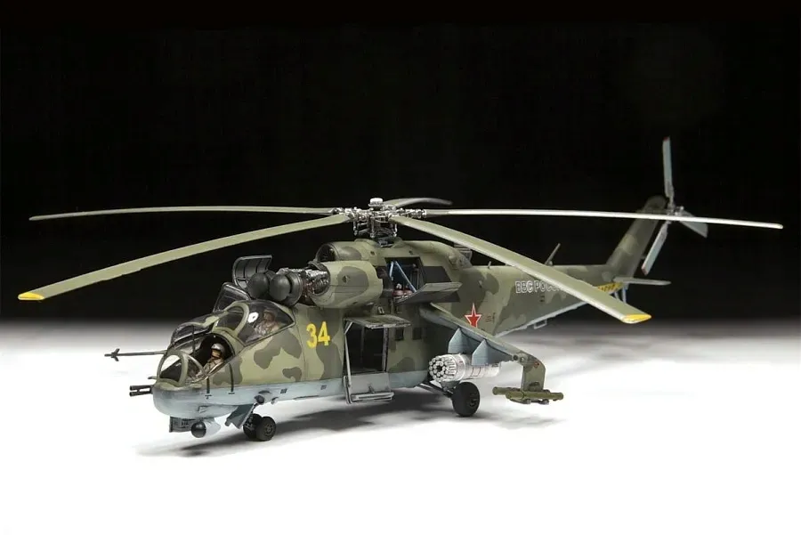 1-72-soviet-attack-helicopter-mi-24p-hind-marka-zvezda