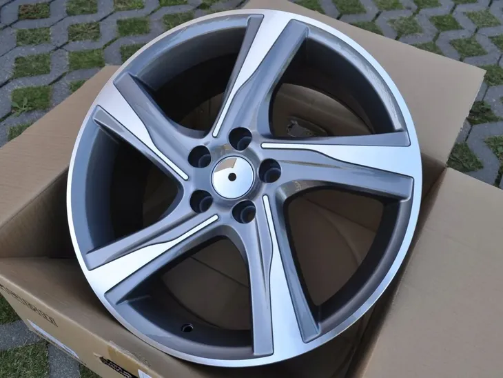 felgi-18-5x108-range-rover-evoque-velar-szerokosc-felgi-7-5