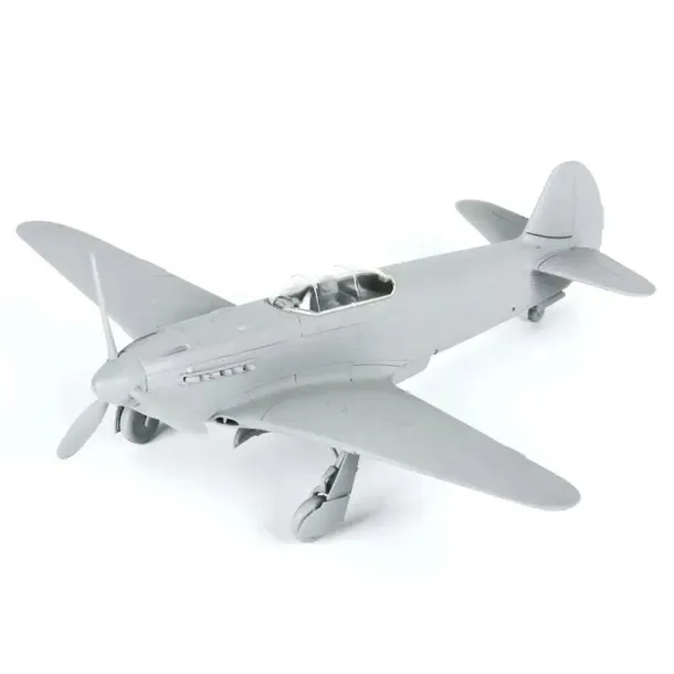 1-72-yak-3-soviet-fighter-stan-nowy-model-yak-3-radziecki-mysliwiec