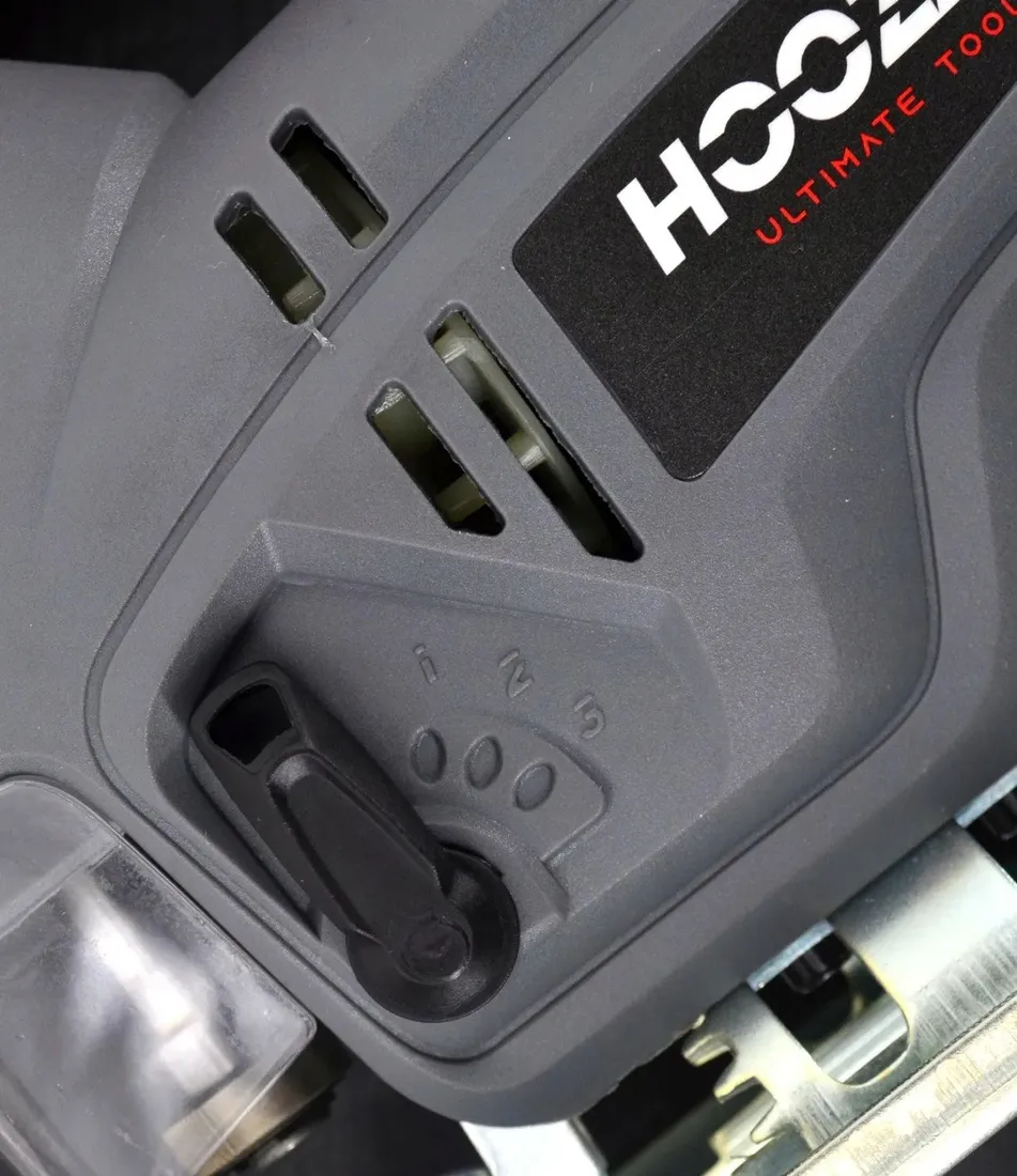 hoozar-wyrzynarka-600w-stan-nowy