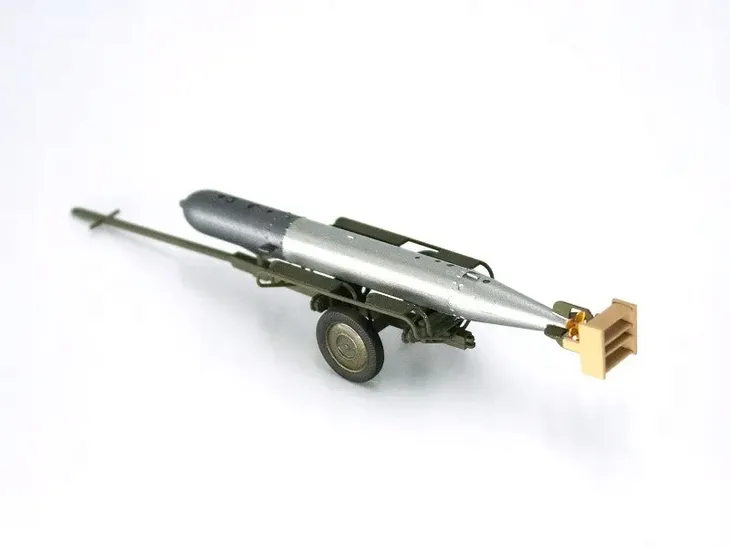 wwii-german-torpedo-trailer-1-48-marka-icm-okres-ii-wojna-swiatowa
