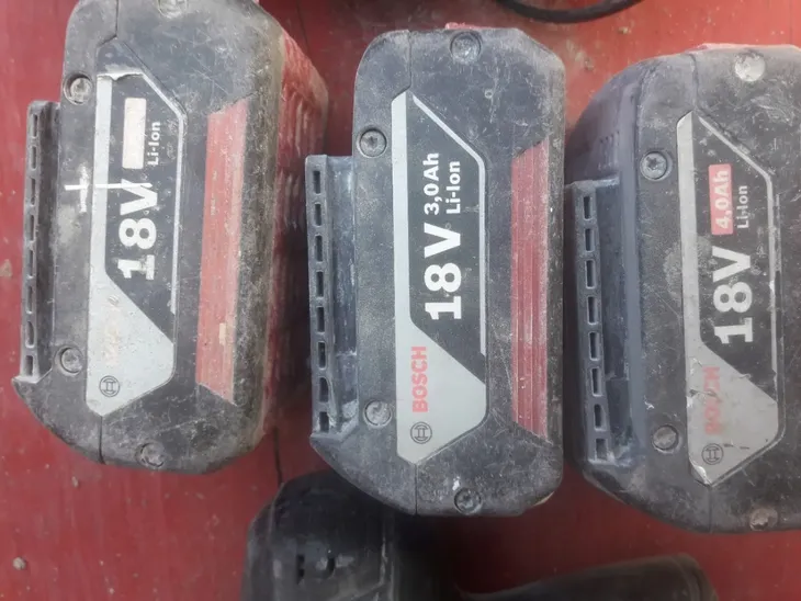akumulator-li-ion-bosch-18-v-4-ah-kod-producenta-1600z00038