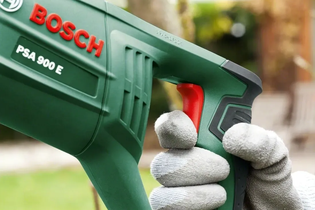 pila-szablasta-bosch-psa-900-e