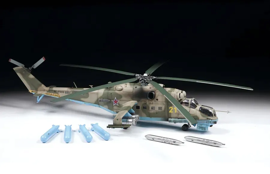 1-48-soviet-attack-helicopter-mi-24p