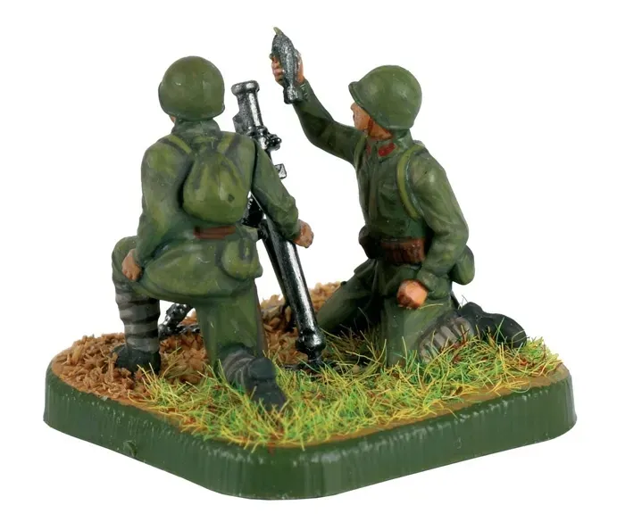 1-72-soviet-82-mm-mortar-with-crew-1941-1943