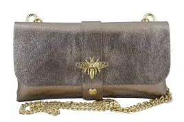 torebka-wizytowa-kopertowka-damska-skorzana-metalizowana-zlota-ciemna